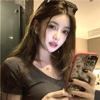 小姐嬉春